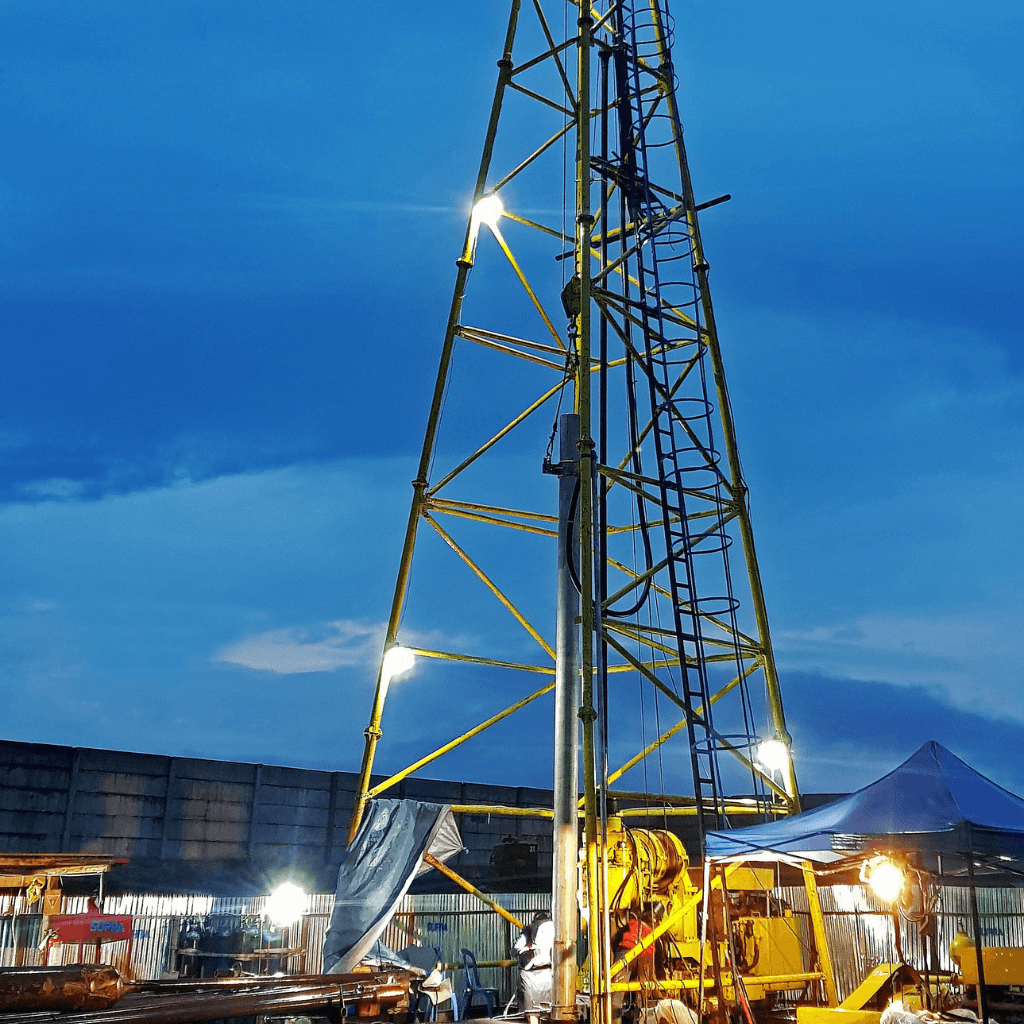 Image of an oil drilling site